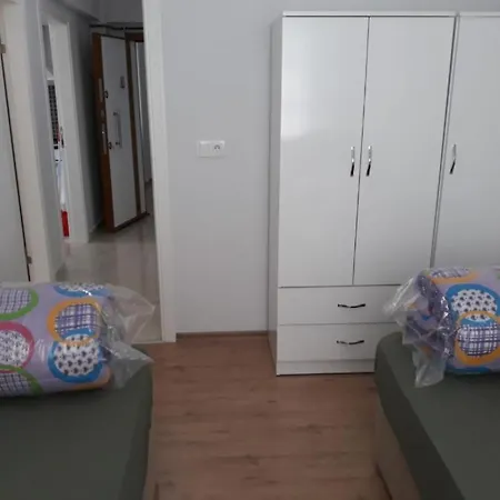 مجمع بلازا Plaza Korucuk 2 Apartment
